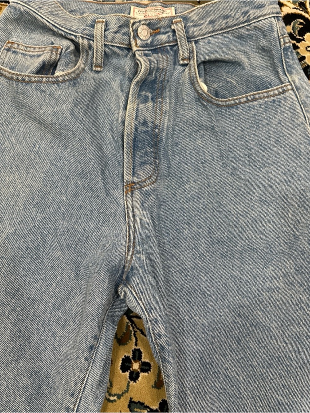 Vintage Women’s Size 0 Guess Light Blue Denim Jeans with White Label 100 Cotton
